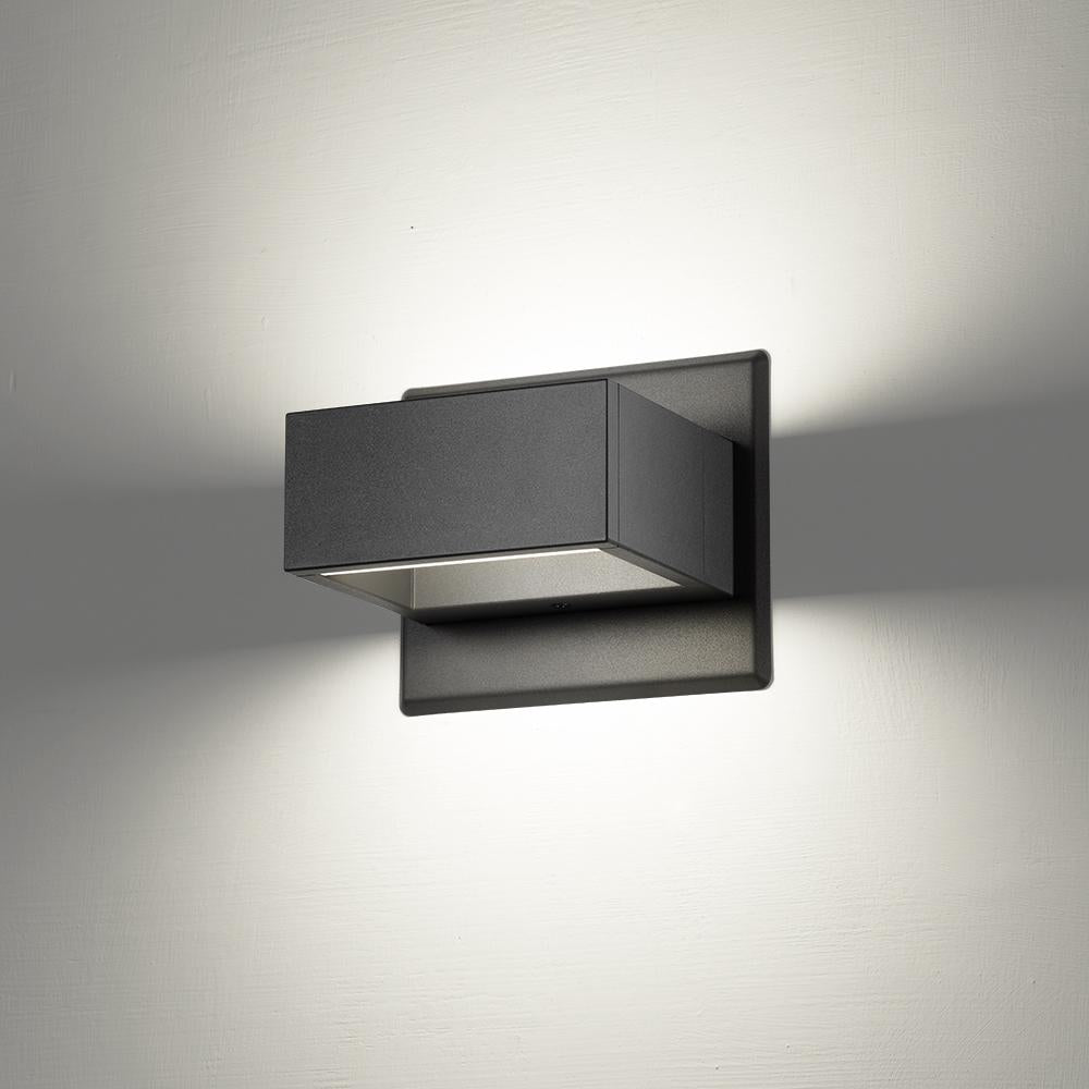 Outdoor Wall Light/ Path Light